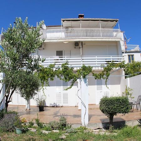 Apartments Giardino Đảo Hvar Ngoại thất bức ảnh