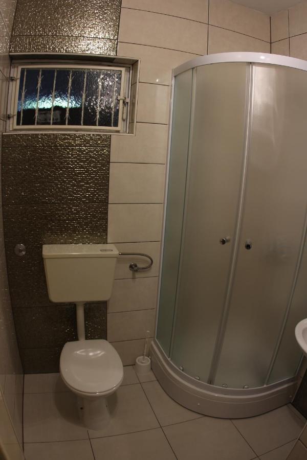 Apartments Giardino Đảo Hvar Ngoại thất bức ảnh