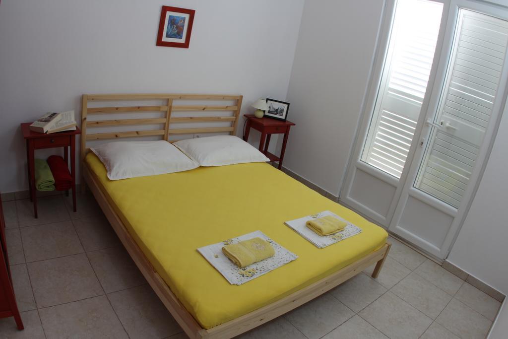 Apartments Giardino Đảo Hvar Ngoại thất bức ảnh