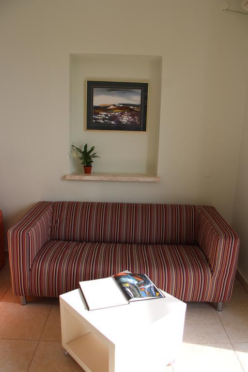 Apartments Giardino Đảo Hvar Ngoại thất bức ảnh