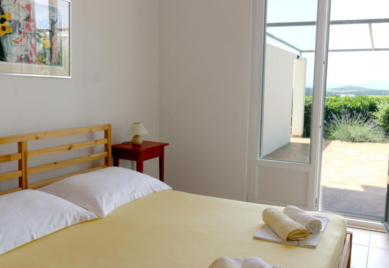 Apartments Giardino Đảo Hvar Ngoại thất bức ảnh